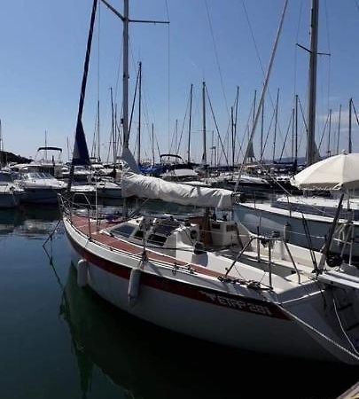 Bateau A Quai St Raphael, 4 Couchages , Voilier Etap 28I Hotel Saint-Raphaël Eksteriør billede